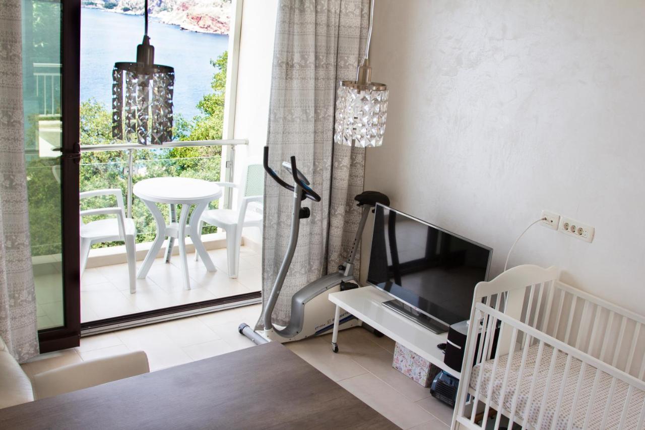 Apartment Superseaview Sutomore Exterior photo